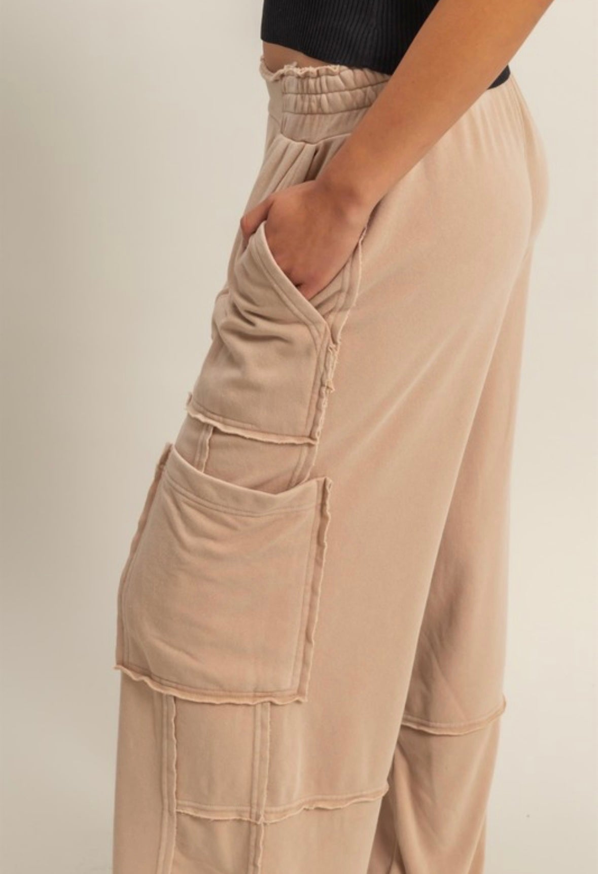 A Neutral Girl Sweatpants