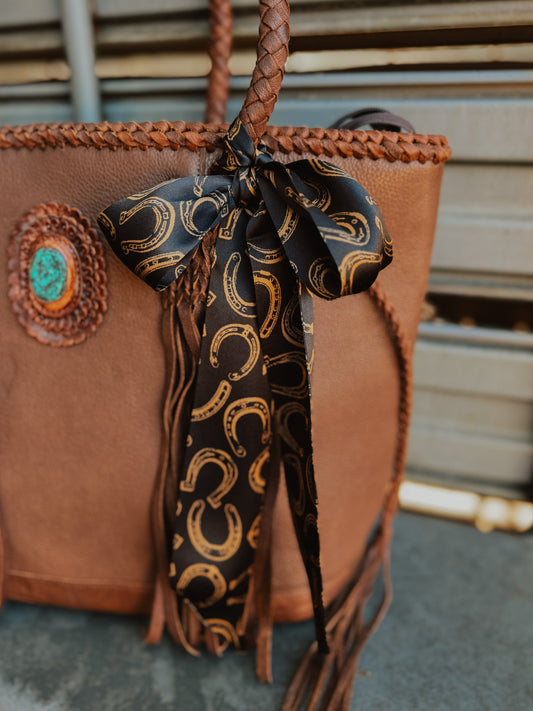 Lucky Horseshoe Western Twilly