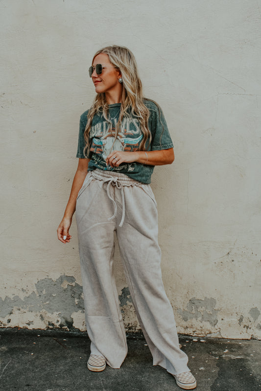 Total Comfort Acid Wash Sweatpants: Mocha