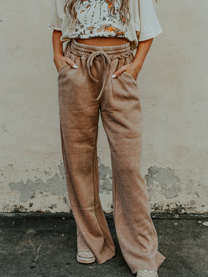 Total Comfort Acid Wash Sweatpants: Camel